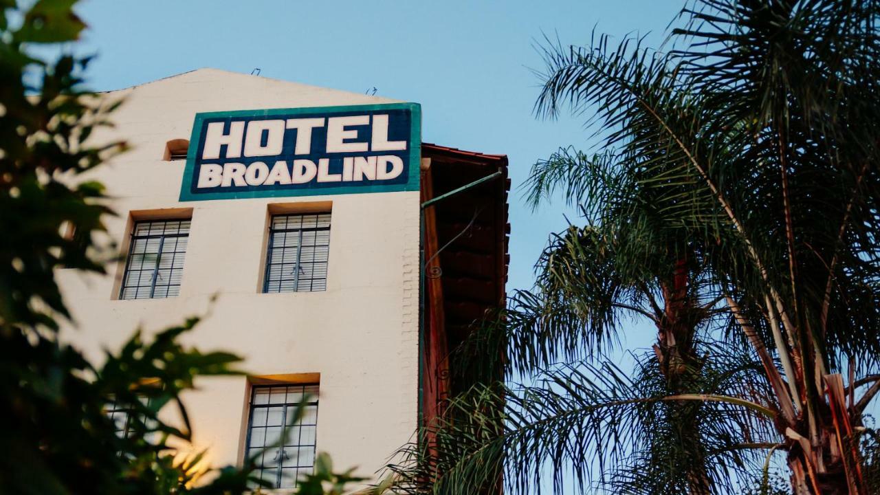 Broadlind Hotel Long Beach Bagian luar foto